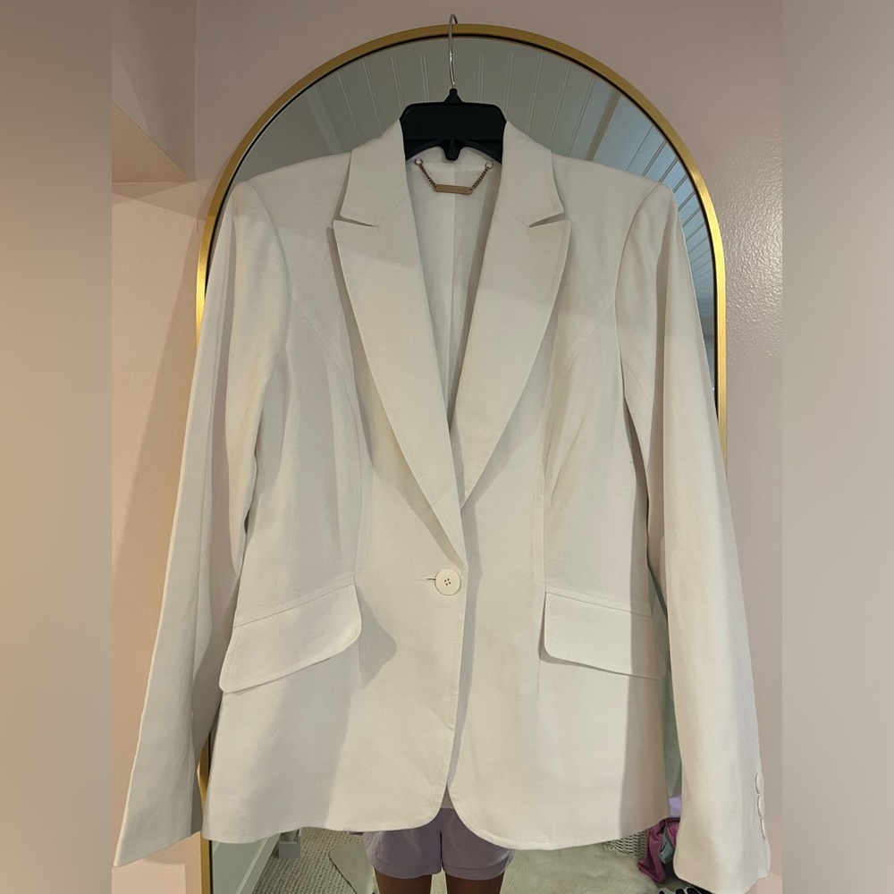 NWT Trina Turk popular jacket